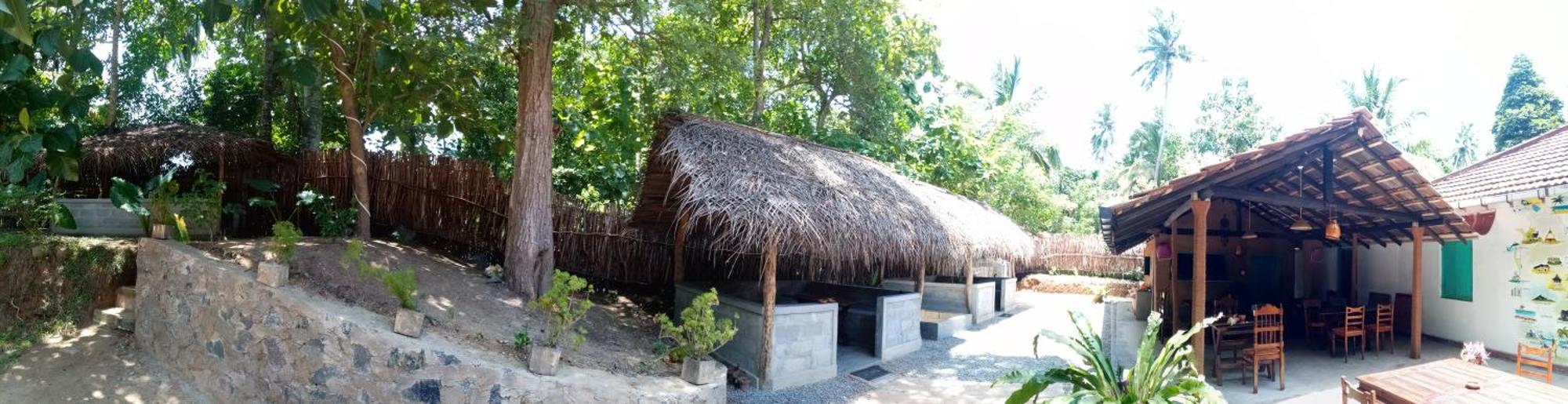 Lazy Monkey Surfhostel - Sri Lanka Діквелла Екстер'єр фото